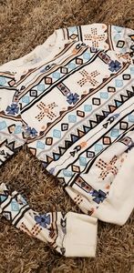 FOREVER 21 cropped shirt